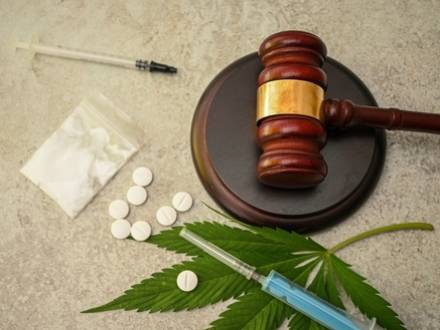 Connecticut federal drug charges defense lawyer