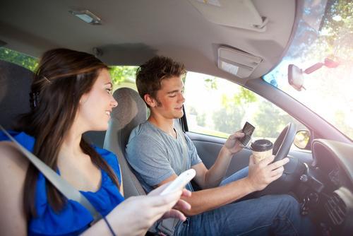 Connecticut distracted driving car accident attorney